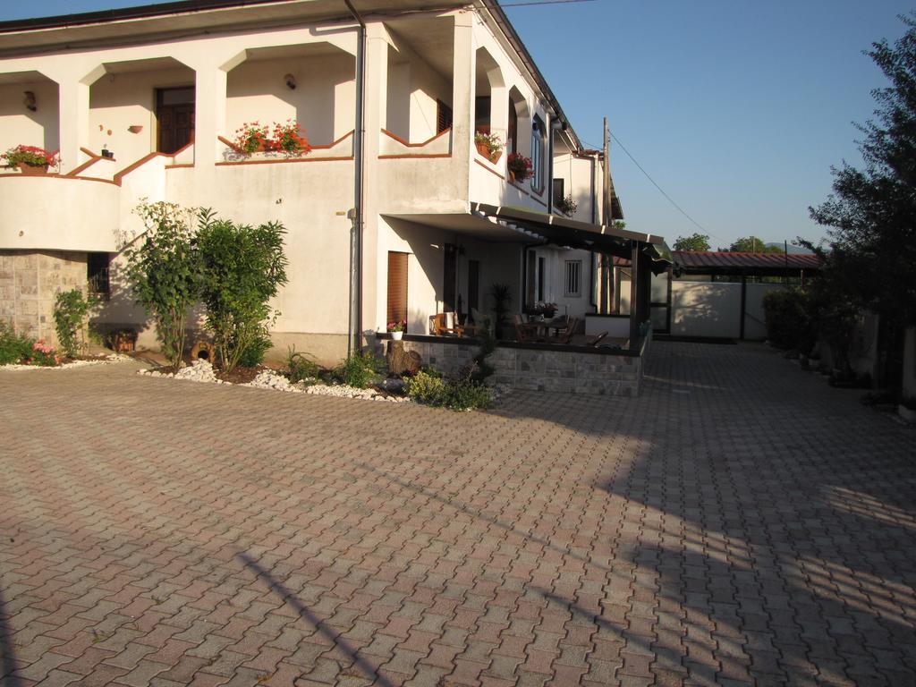 Quattro Stagioni Padula Exterior foto